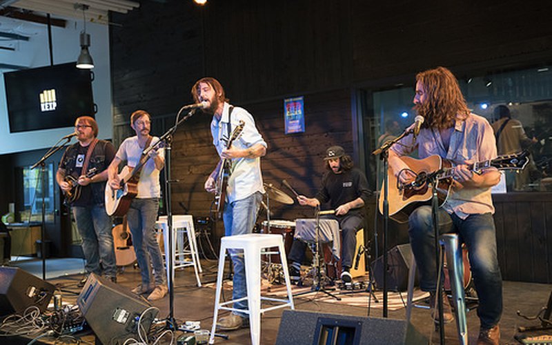 Live Review Band Of Horses At Kexp S Gathering Space 8 17 16